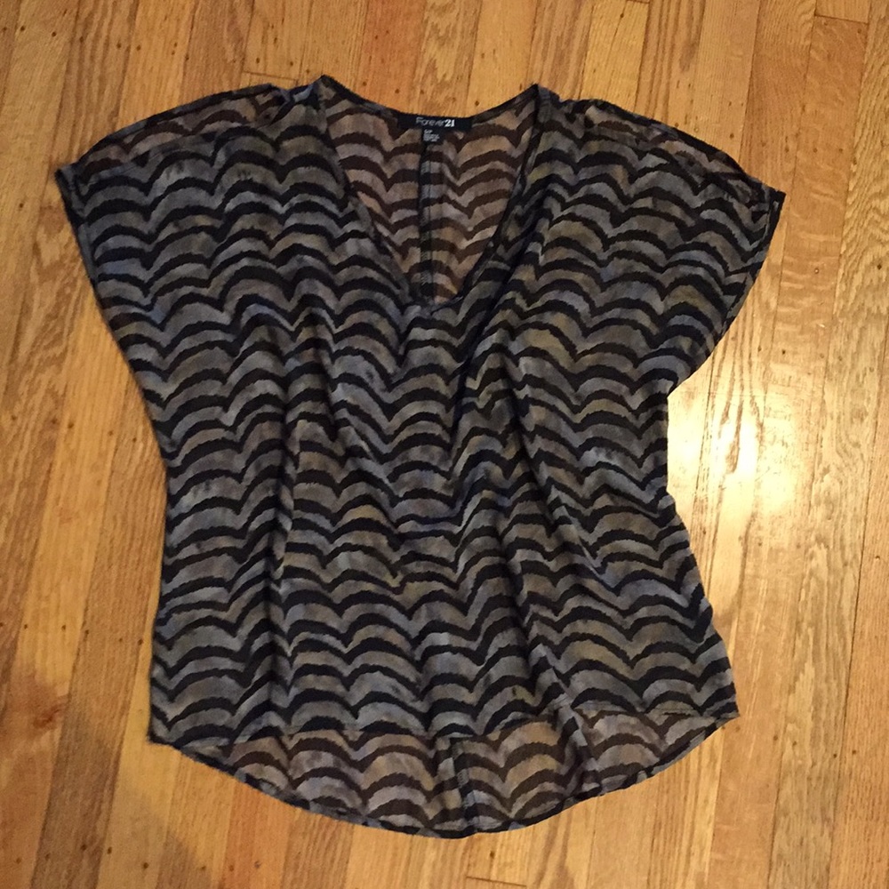 Cold shoulder top